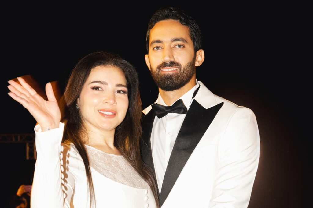 حقيقة حمل مي عز الدين بتوأم.. زوجها أحمد تيمور يحسم الجدل حقيقة حمل مي عز الدين بتوأم.. زوجها أحمد تيمور يحسم الجدل