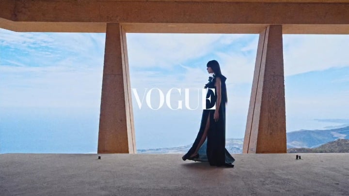 260821 Lisa x Louis Vuitton لعدد سبتمبر 2026 من مجلة فوغ الكورية