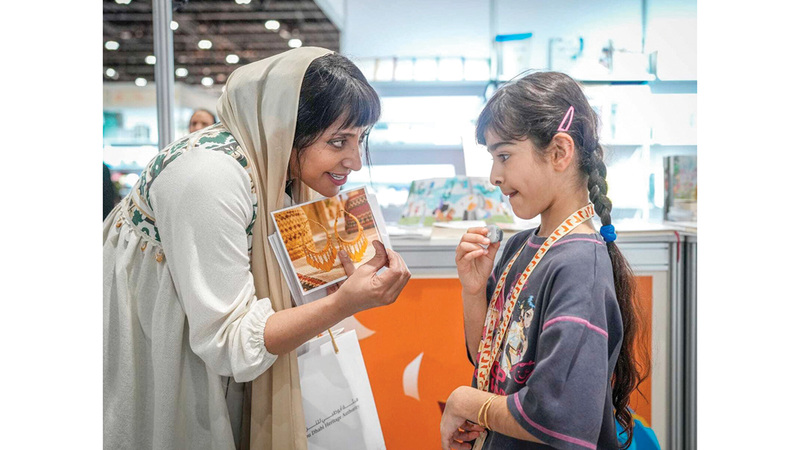 بين أروقة «أبوظبي للكتاب».. تراث عريق وأصوات تواكب نبض العصر بين أروقة «أبوظبي للكتاب».. تراث عريق وأصوات تواكب نبض العصر