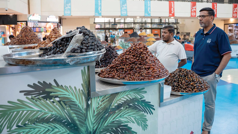 1.1 مليون زائر لـ «سوق الجبيل للرطب»