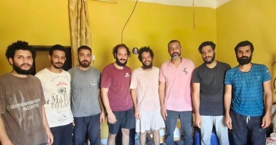 الإفراج عن البحارة المصريين المختطفين على متن سفينة في الصومال الإفراج عن البحارة المصريين المختطفين على متن سفينة في الصومال