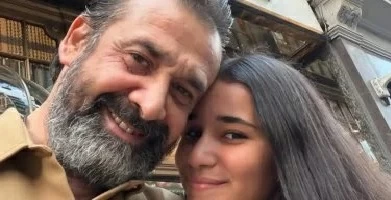 ظهور نادر لـ«ملك».. كيف احتفل كريم عبدالعزيز بابنته؟ – أخبار السعودية ظهور نادر لـ«ملك».. كيف احتفل كريم عبدالعزيز بابنته؟ - أخبار السعودية