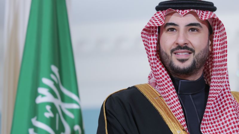 نائب رئيس الإمارات يزور السعودية بدعوة من خالد بن سلمان | CNN Arabic نائب رئيس الإمارات يزور السعودية بدعوة من خالد بن سلمان | CNN Arabic