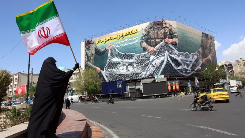 مع تدفق النفط من “هرمز”.. كيف تفقد إيران “قدراً كبيراً” من أوراق الضغط؟ | CNN Arabic مع تدفق النفط من "هرمز".. كيف تفقد إيران "قدراً كبيراً" من أوراق الضغط؟ | CNN Arabic