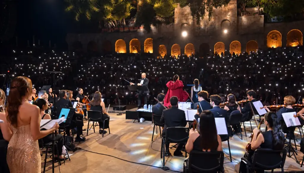 مهرجان بيروت الدولي للأوبرا يضيء المدرج الروماني في ذوق مكايل مهرجان بيروت الدولي للأوبرا يضيء المدرج الروماني في ذوق مكايل