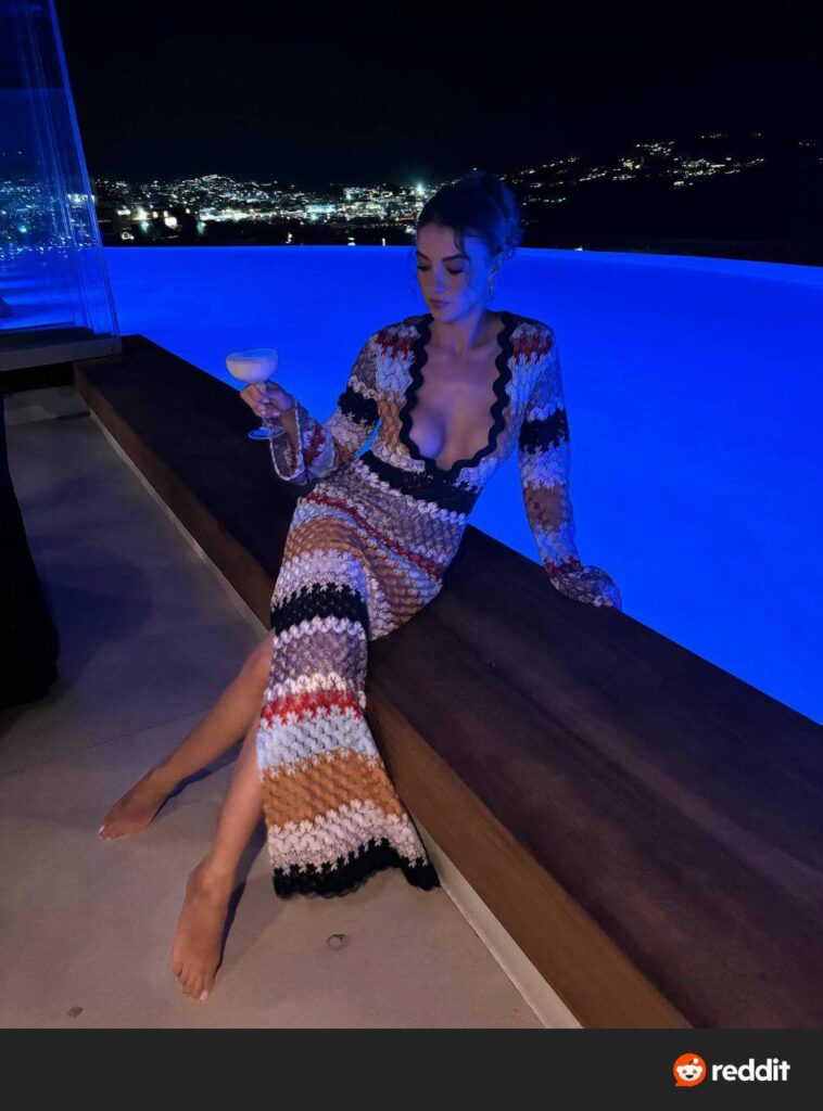 Burcu Özberk konuşcak varmı