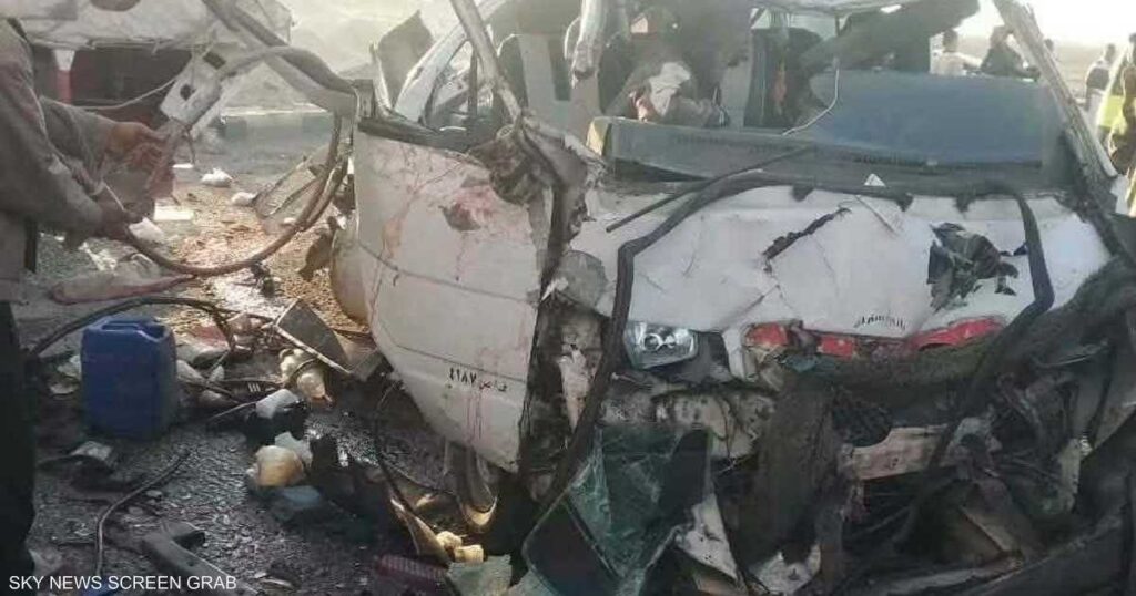 حادث مروري “مروع” في مصر.. سقوط قتلى وجرحى حادث مروري "مروع" في مصر.. سقوط قتلى وجرحى
