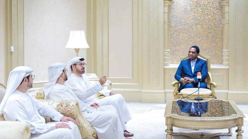 رئيس زامبيا يبحث تعزيز التعاون مع حكومة الإمارات رئيس زامبيا يبحث تعزيز التعاون مع حكومة الإمارات