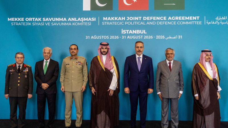 قطر تعلّق بعد إعلان “حلف مكة” بدء تنفيذ التزامات الدفاع المشترك | CNN Arabic قطر تعلّق بعد إعلان "حلف مكة" بدء تنفيذ التزامات الدفاع المشترك | CNN Arabic