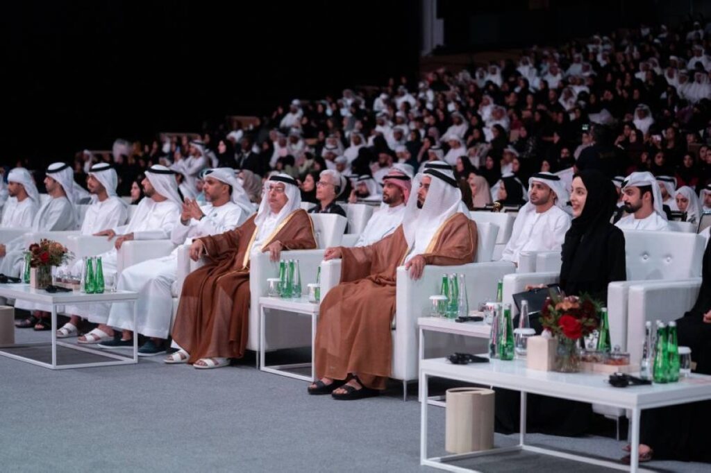 سيف بن زايد يشهد حفل تخريج دفعة “صناع المستقبل” 2026 من جامعة زايد Al Bayan