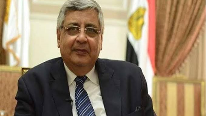 بلاش ابنك يخرج من البيت لو عنده برد.. مستشار الرئيس يوجه نصائح عاجلة للأهالي