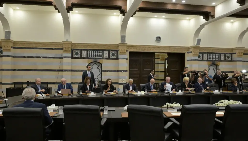 بعد مقاطعة جلسة مجلس الوزراء… هل ‘القوات اللبنانية’ متجهة للاعتكاف؟ بعد مقاطعة جلسة مجلس الوزراء... هل 'القوات اللبنانية' متجهة للاعتكاف؟