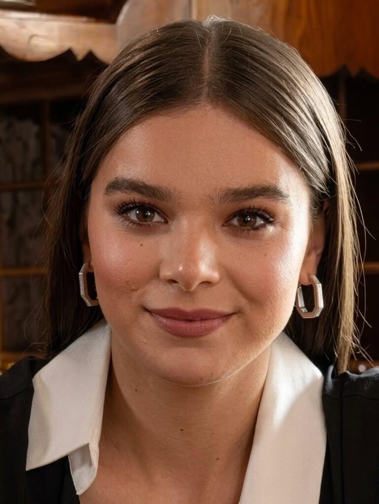Hailee Steinfeld